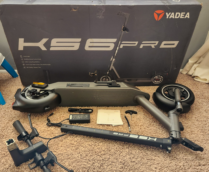 Gadgeteer's Yadea KS6 Pro E-scooter Review: Stylish Power for Your Urban Commute!