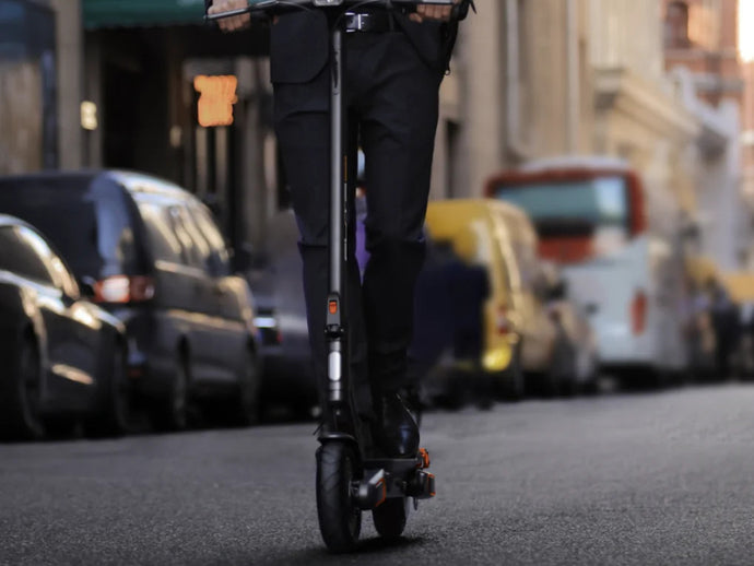 ElitePrime Electric Scooter: Your Stylish Commute Companion